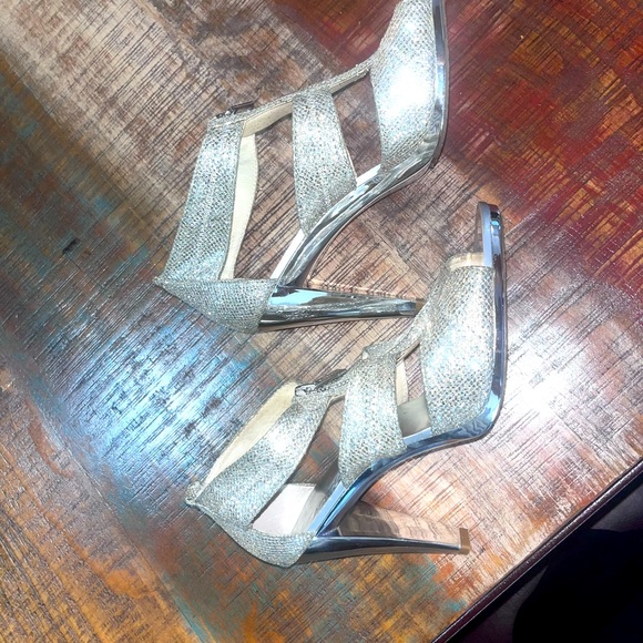 Michael Kors Glitter Heel - Picture 5 of 6